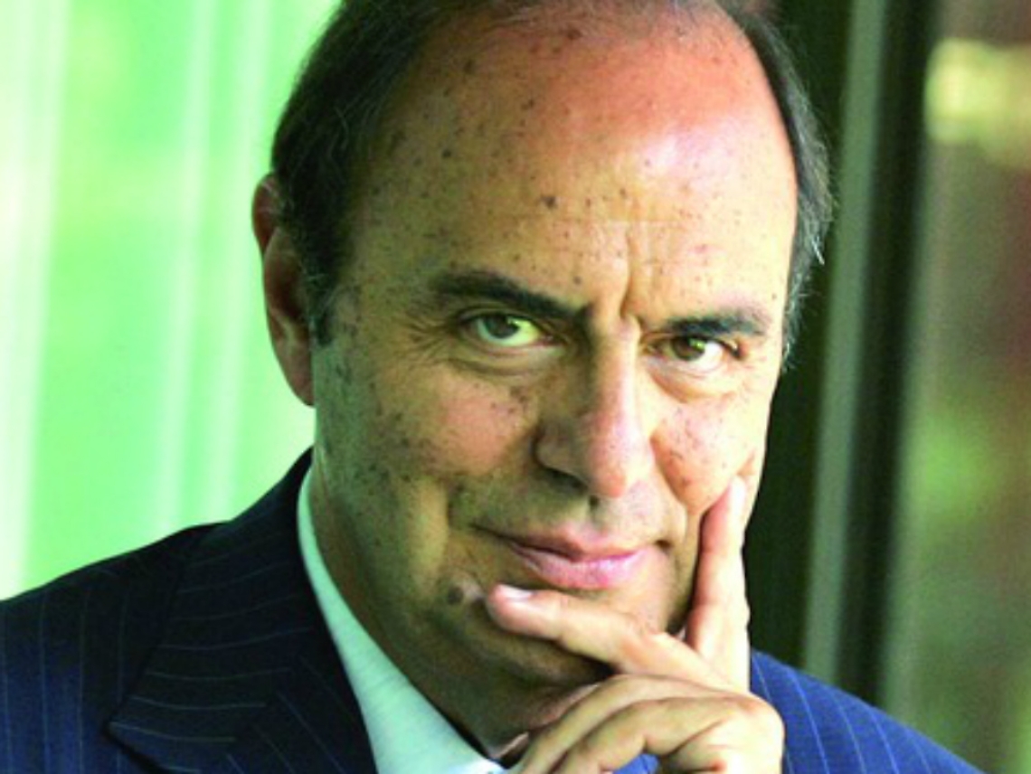 Bruno Vespa al Foro Boario di Nizza<br/>parla di Moscato con i produttori