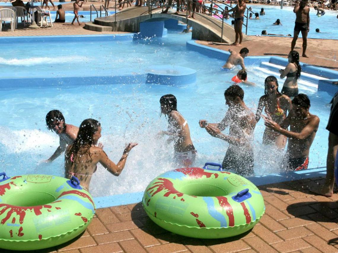 Le piscine ad Asti: alla Comunale<br/>c'&egrave; il rimborso in caso di pioggia