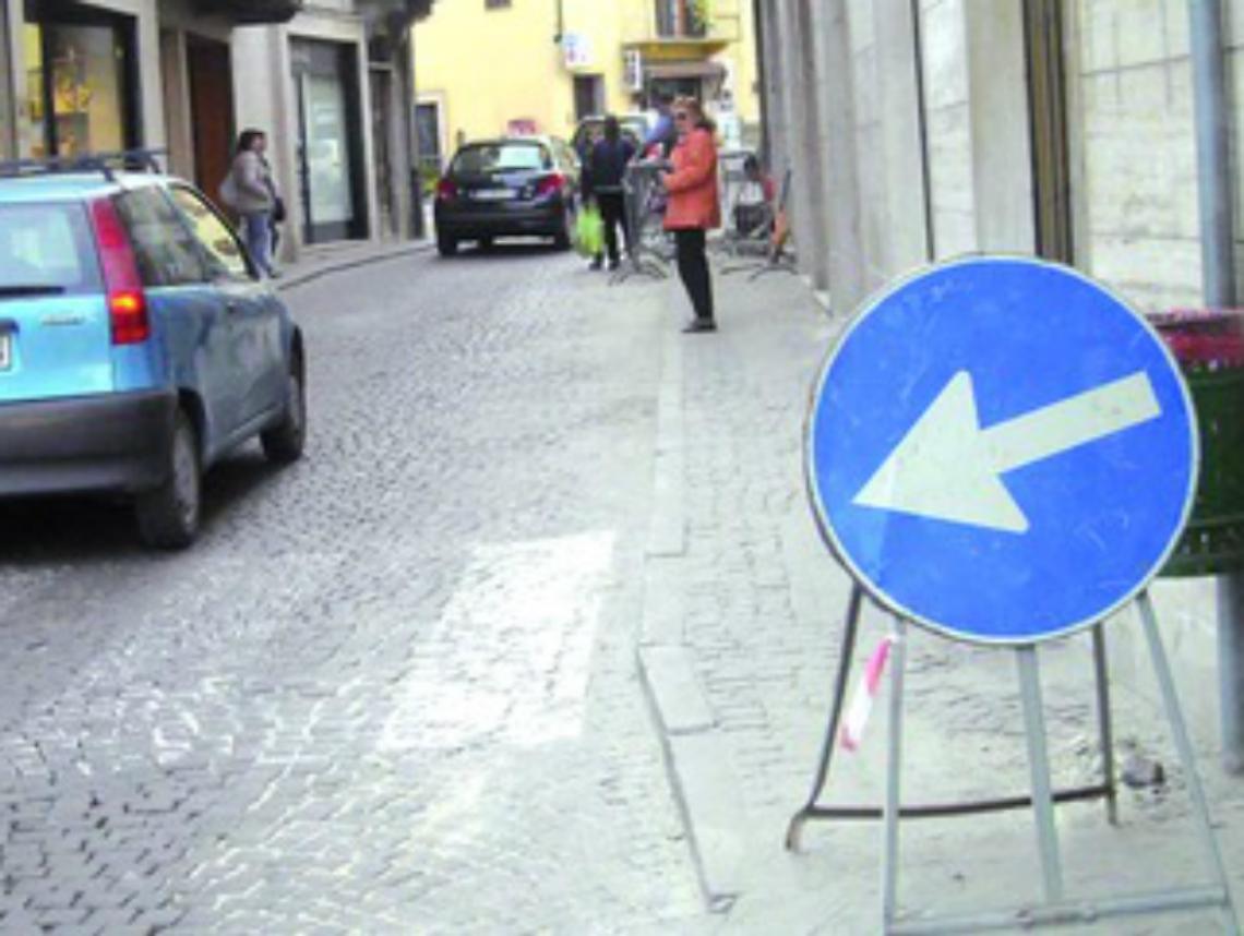 Raccolta rifiuti, la mini-rivoluzione tocca i commercianti del centro di Canelli