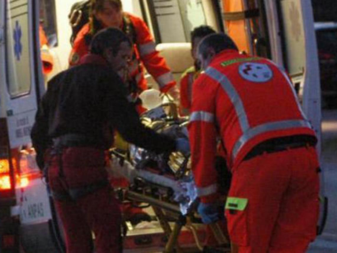 Lo trovano svenuto al volante dell'auto<br/>Grave incidente per 54enne di Frinco