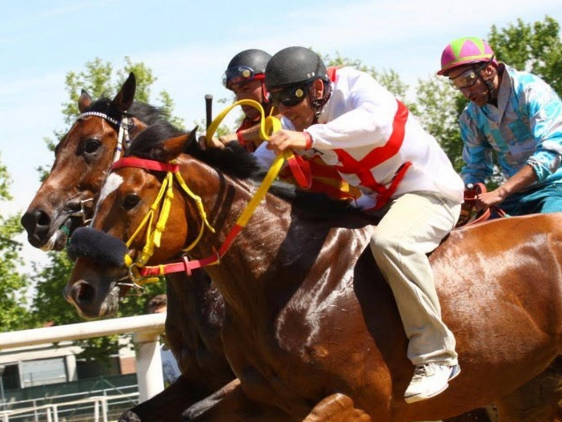 Sabato ultima riunione di corse prima del Palio