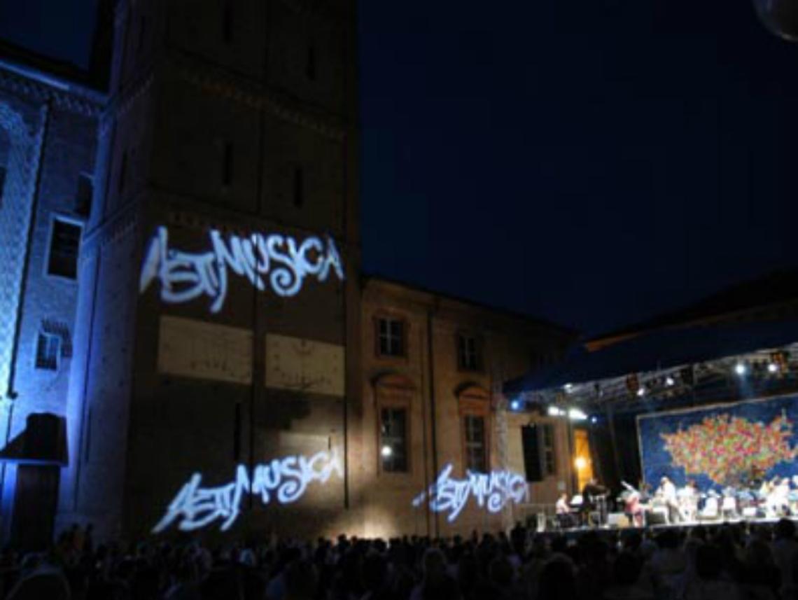 &laquo;Sbagliato eliminare Astimusica&raquo;<br/>Ora la citt&agrave; difende il suo festival