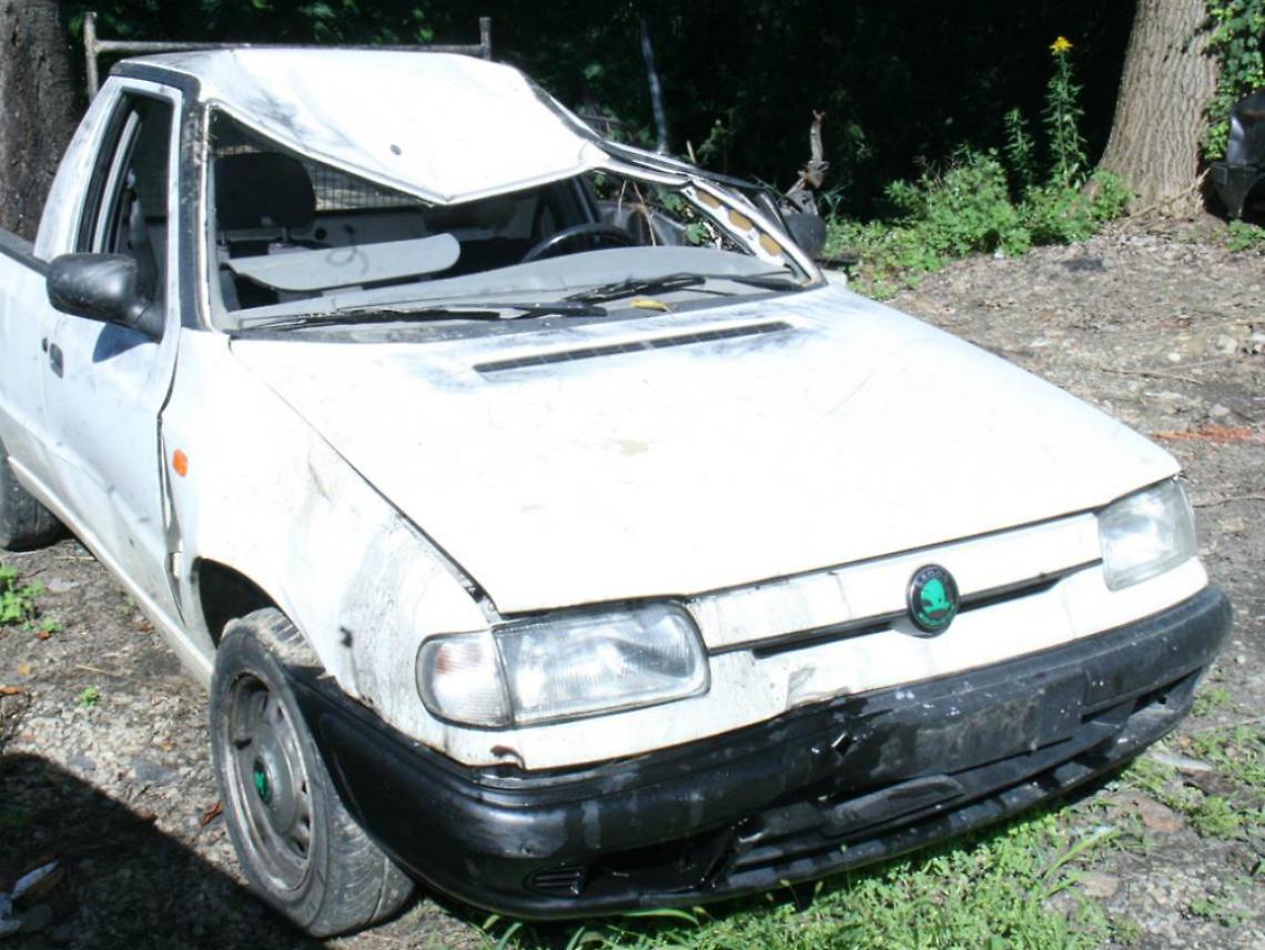 Vicino al pickup rubato un registratore di cassa