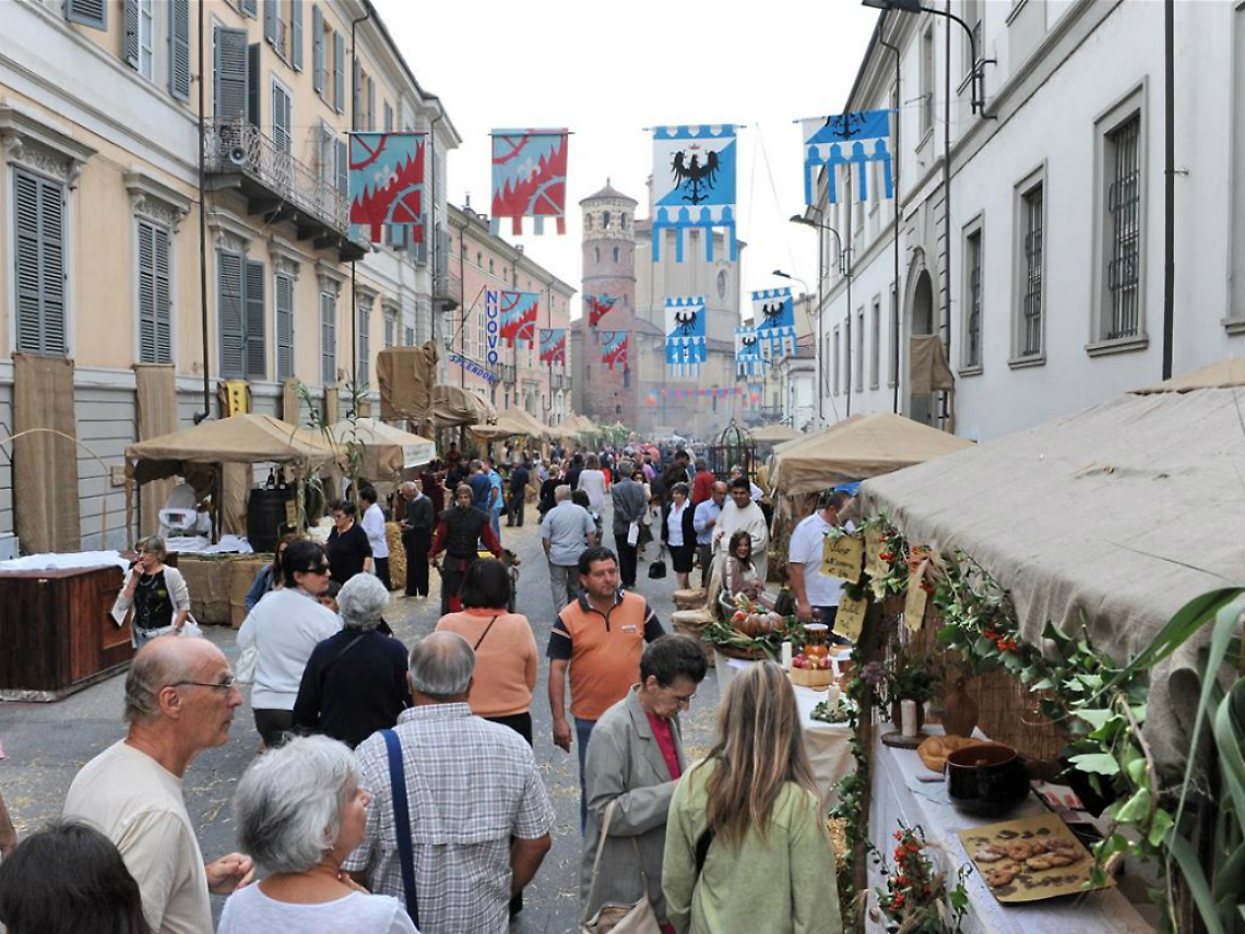 Nel medioevo con Arti e mercanti<br/>E gli studenti fanno da guide turistiche