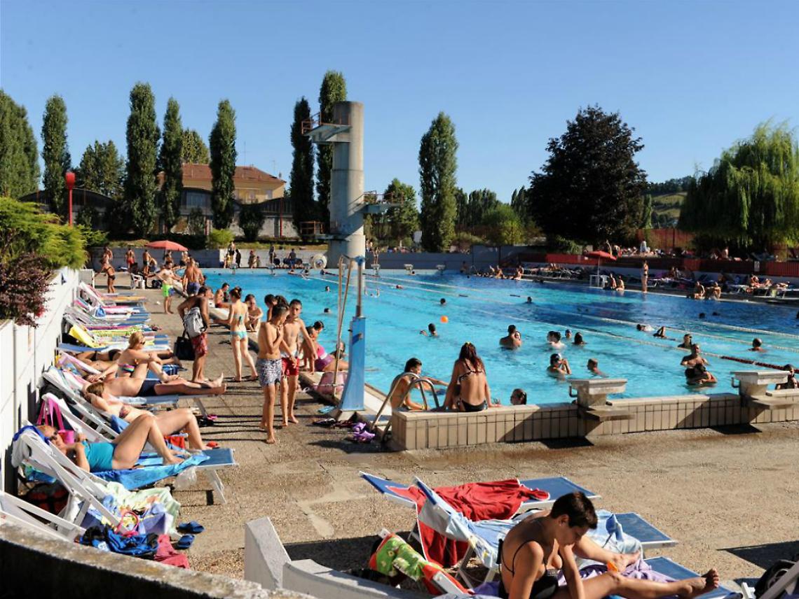 90 lettini rubati alla piscina comunale