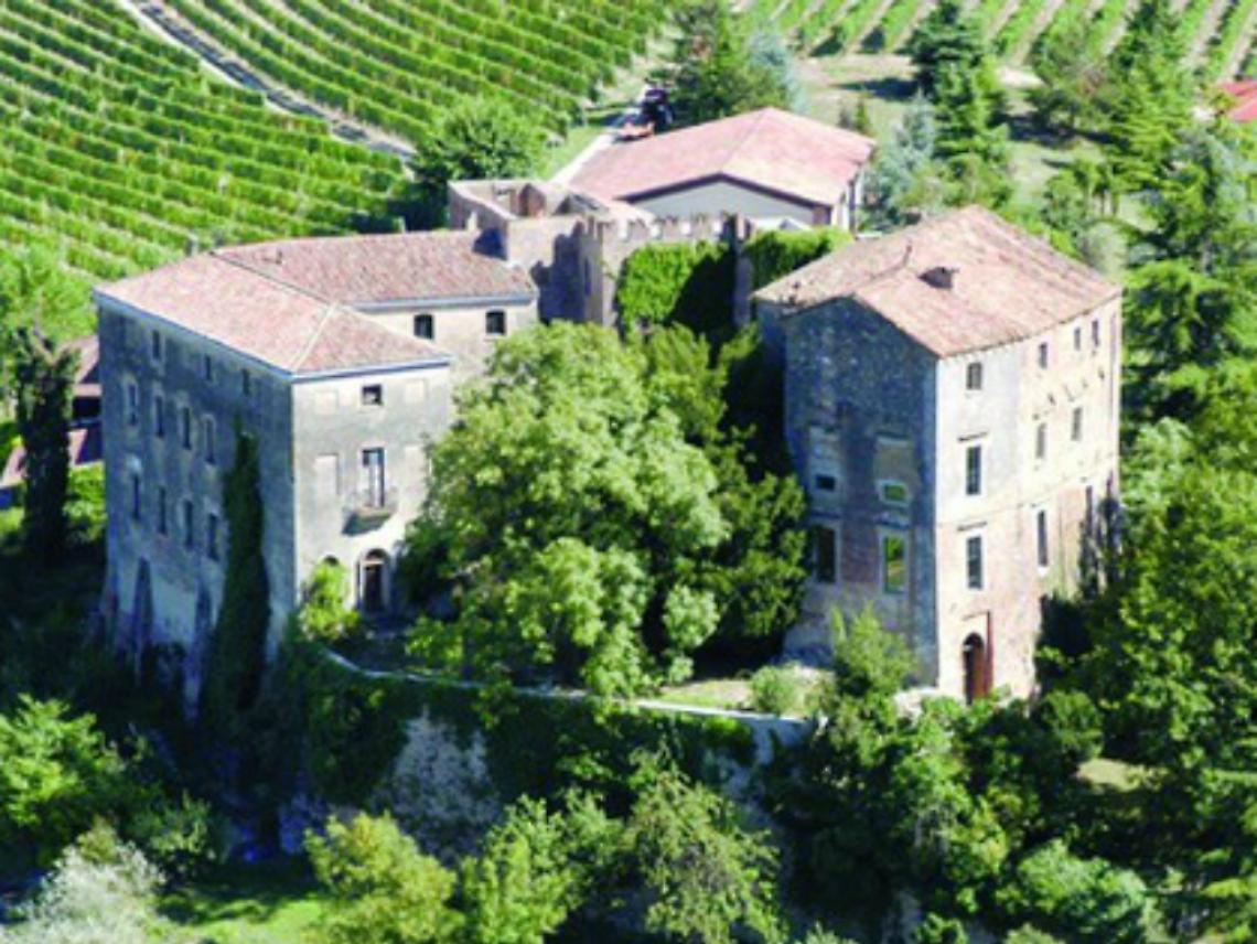 &laquo;Un'apparizione dal mare di nebbia&raquo;<br/>Cos&igrave; gli svizzeri salvarono Burio