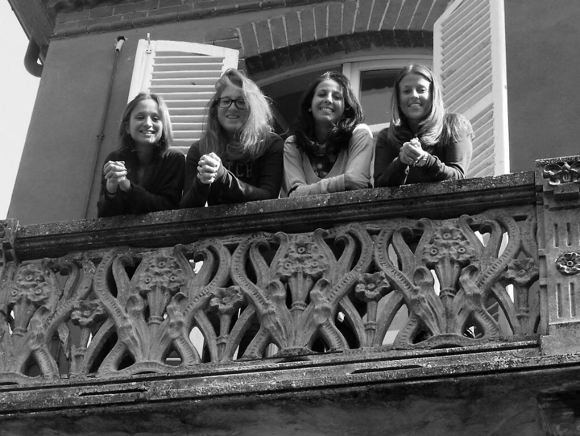 <B>ARCHITETTURE SOTTILI - Presentazione gruppi di lavoro ed analisi casi-studio #14</B><br/>Gruppo 14 - Area studio: via Giovanni Pavese - Praia