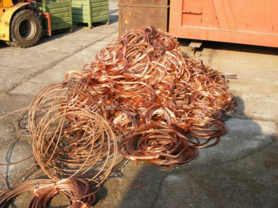 Nomade denunciato per ricettazione e trasporto di rifiuti senza autorizzazione