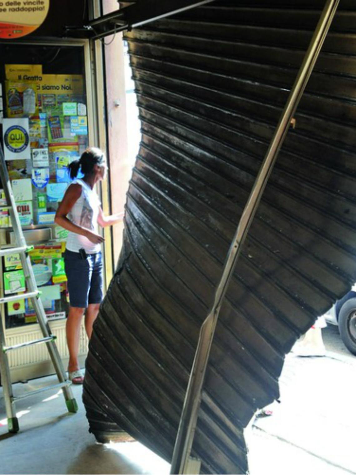 Il presidente dei tabaccai: &laquo;Siamo rimasti fra i pochi a "girare" molto contante&raquo;