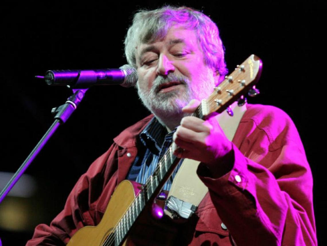 A lezione di musica da Guccini<br/>Ecco Akamu, l'accademia voluta da Cotto