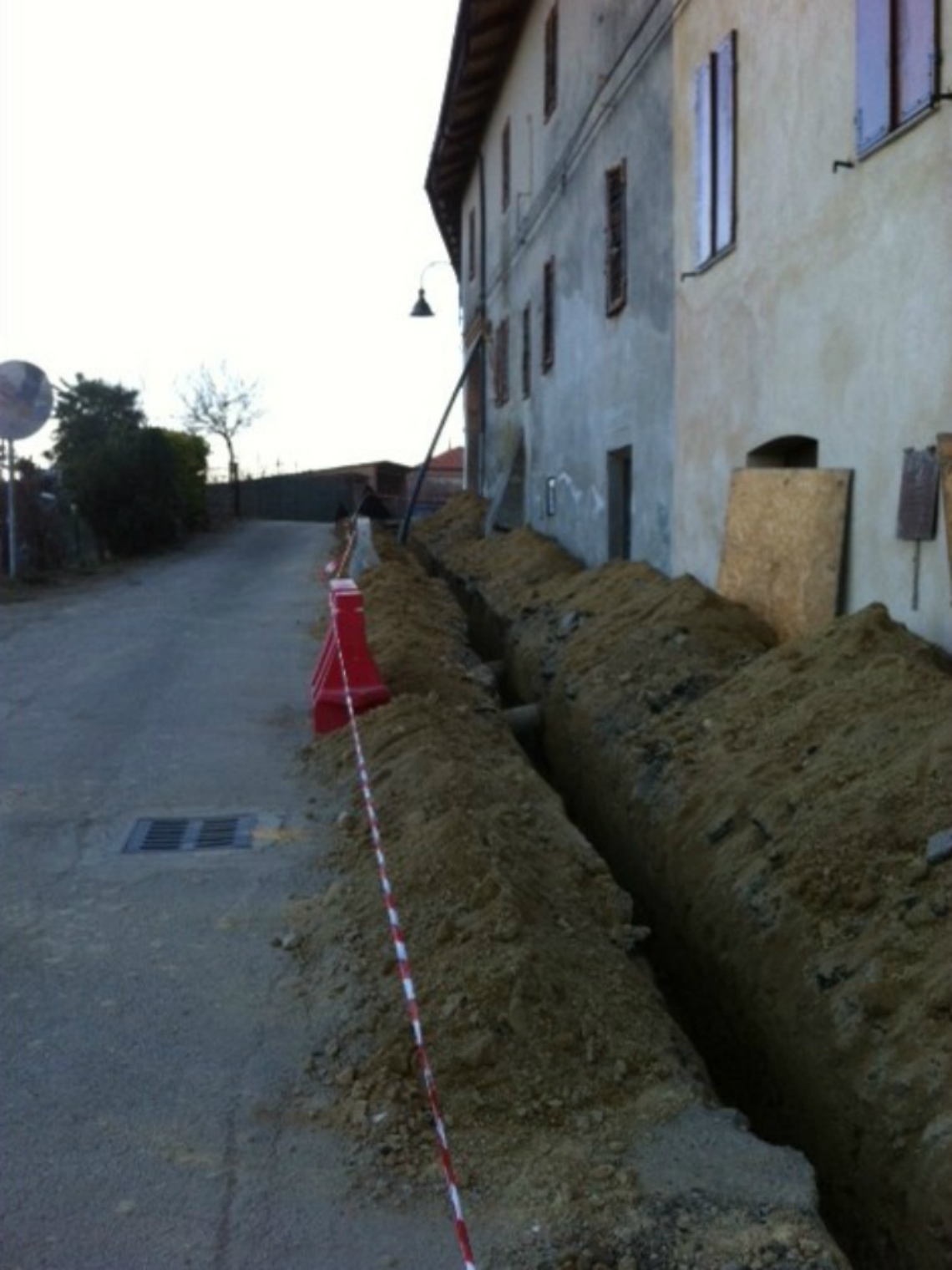 Cerreto, met&agrave; paese chiuso<br/>per il rifacimento della via