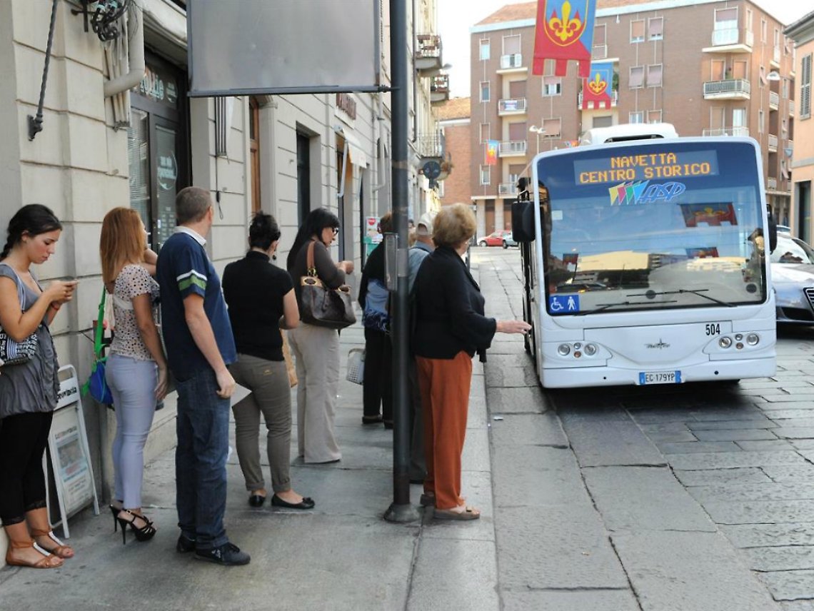 I sindacati: "Lasciamo le navette<br/>ma facciamole pagare"