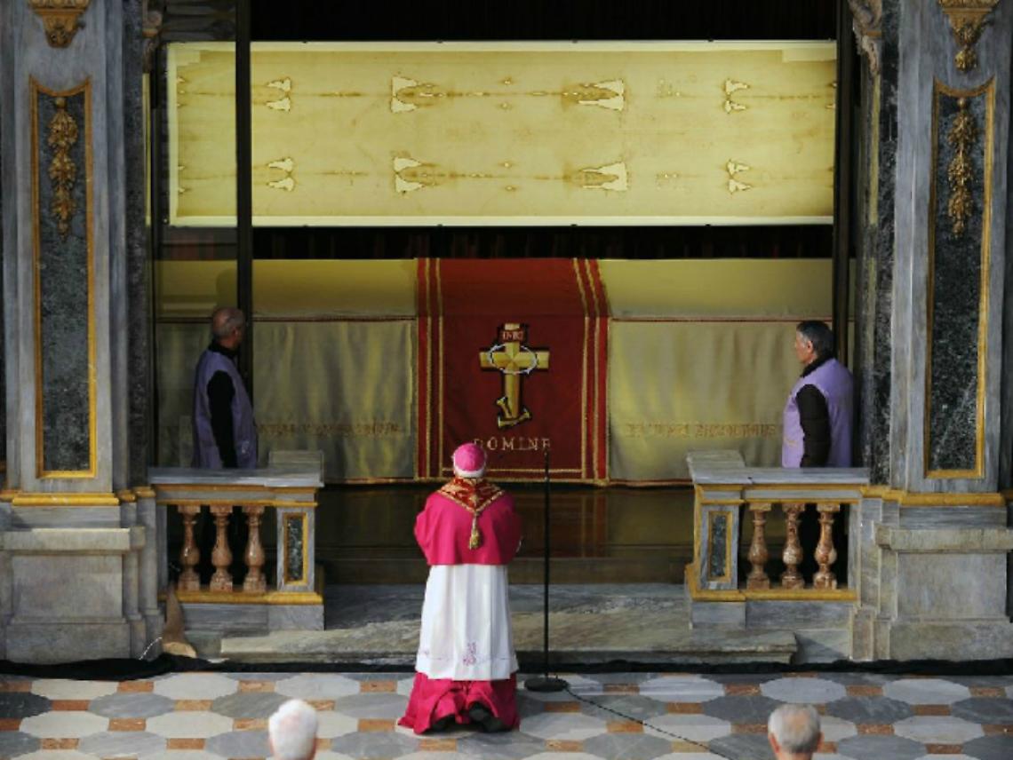 Sacra Sindone, ultimi giorni<br/>per iscriversi al Pellegrinaggio Diocesano