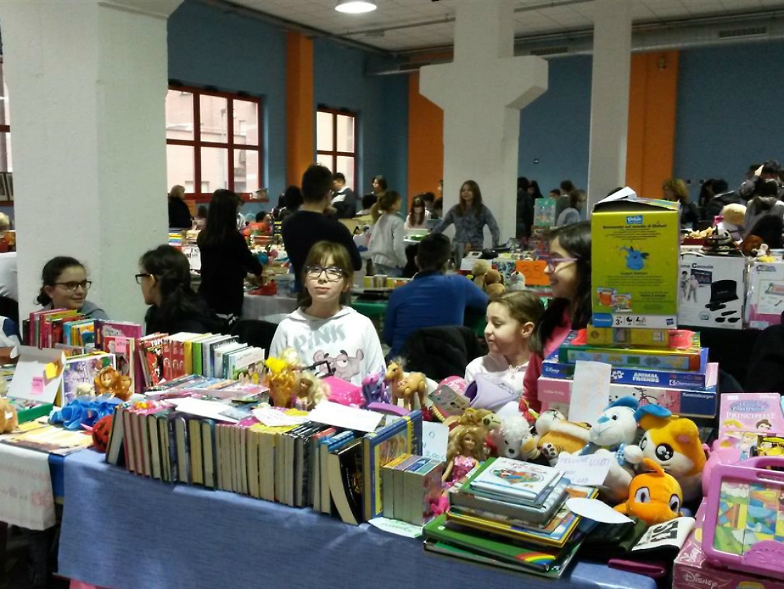 Bazarino di primavera<br/>con i piccoli venditori