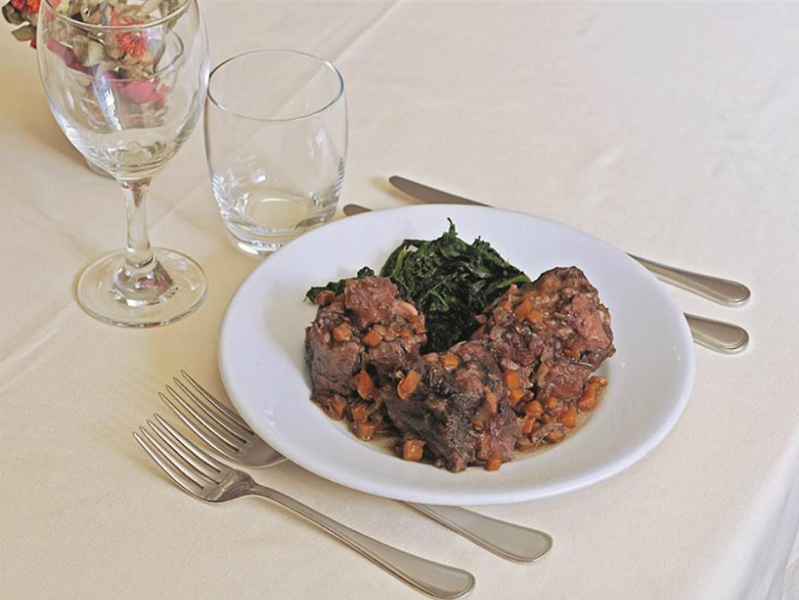 Coda di vitello al Ruch&eacute; di Castagnole Monferrato