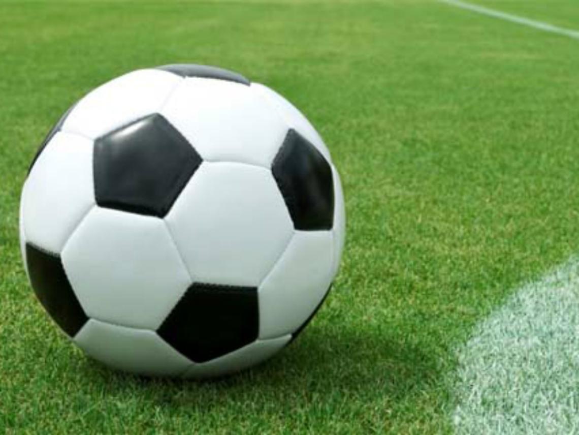 Asti contro resto del mondo,<br/>la sfida a calcetto in corso Ivrea