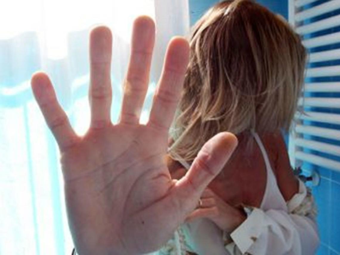 Contro la violenza sulle donne il recital benefico dei volontari Millegocce