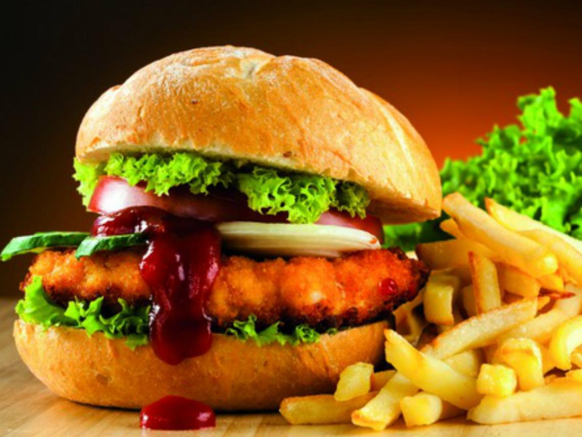 Hamburger e kebab: per i giovani<br/>una battaglia all'ultimo morso