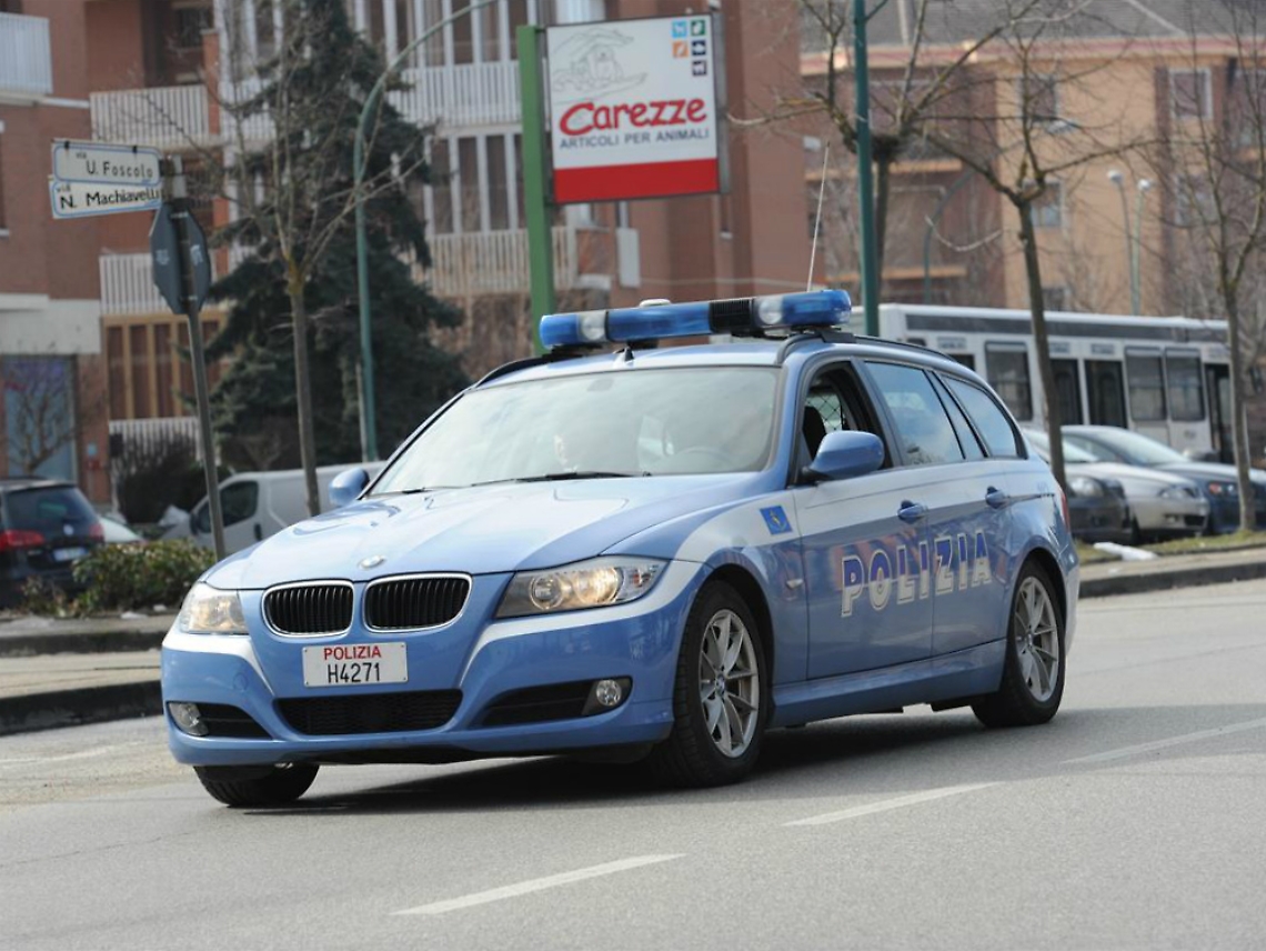 Polstrada quasi a "piedi"<br/>Una sola auto per tutti i turni