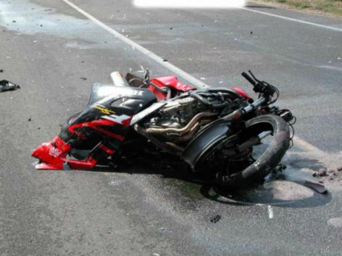 Scontro con un'auto a Cassinasco,<br/>motociclista perde la vita