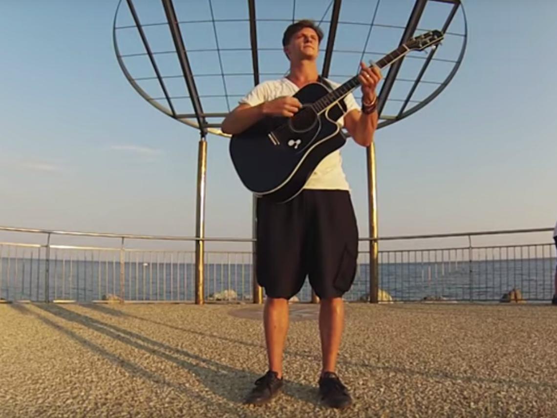 Indaco per l'ultimo live<br/>della stagione Green Zone