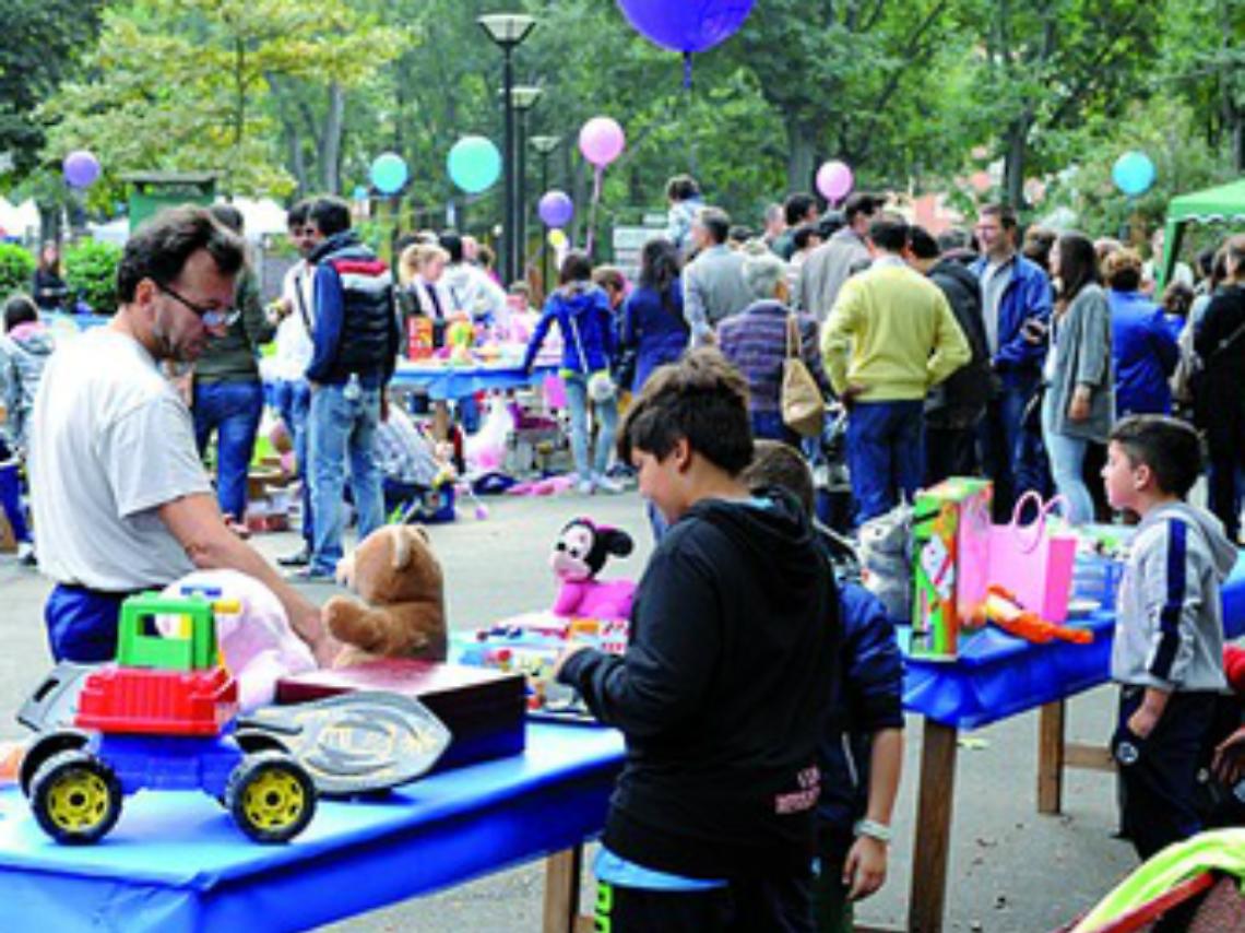 Famiglie in festa<br/>e mercatini per i bimbi