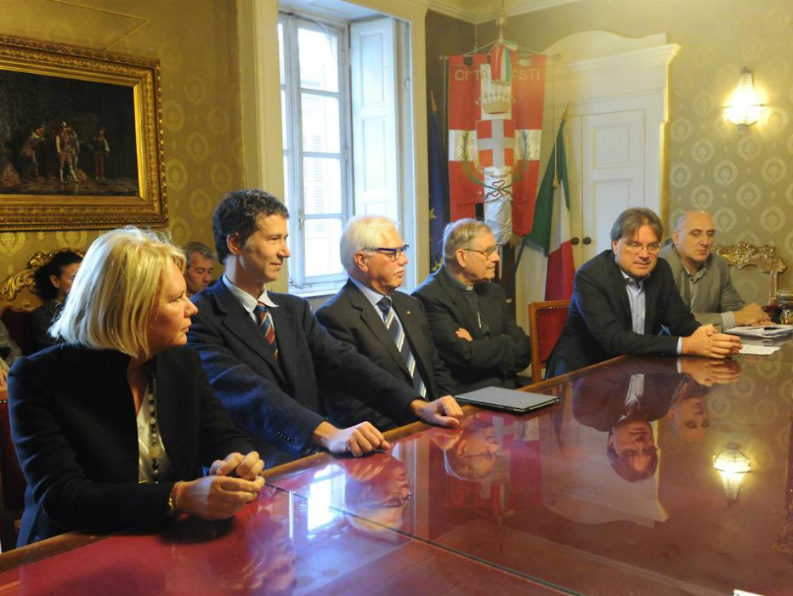 Il decoro urbano affidato<br/>ai profughi volontari