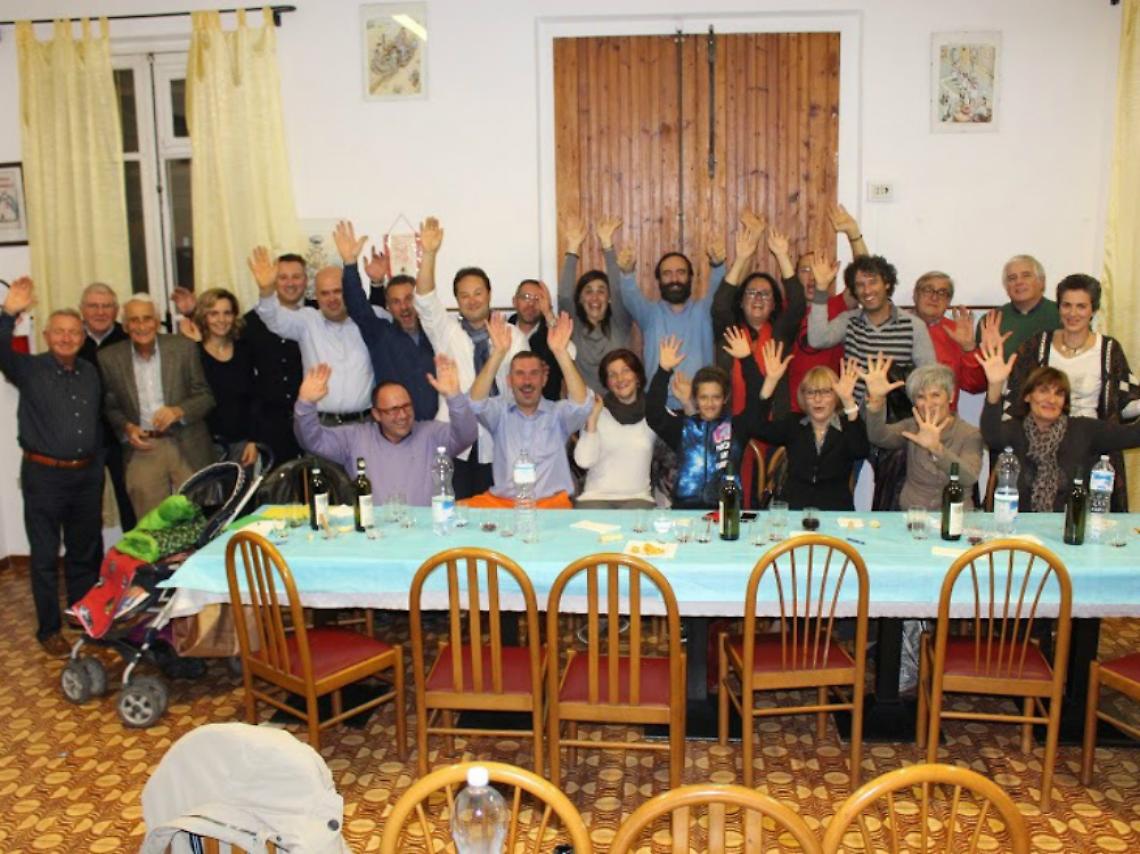 23 anni dopo il diploma<br/>si ritrovano studenti e insegnanti