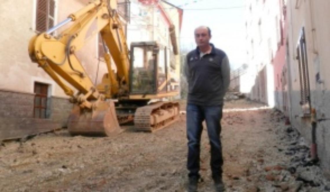 A Castel Boglione pietra di Luserna<br/>e illuminazione a led