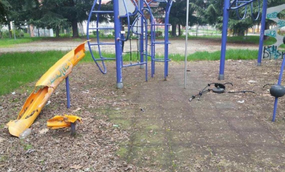 Degrado e pericoli alle ex Ferriere Ercole