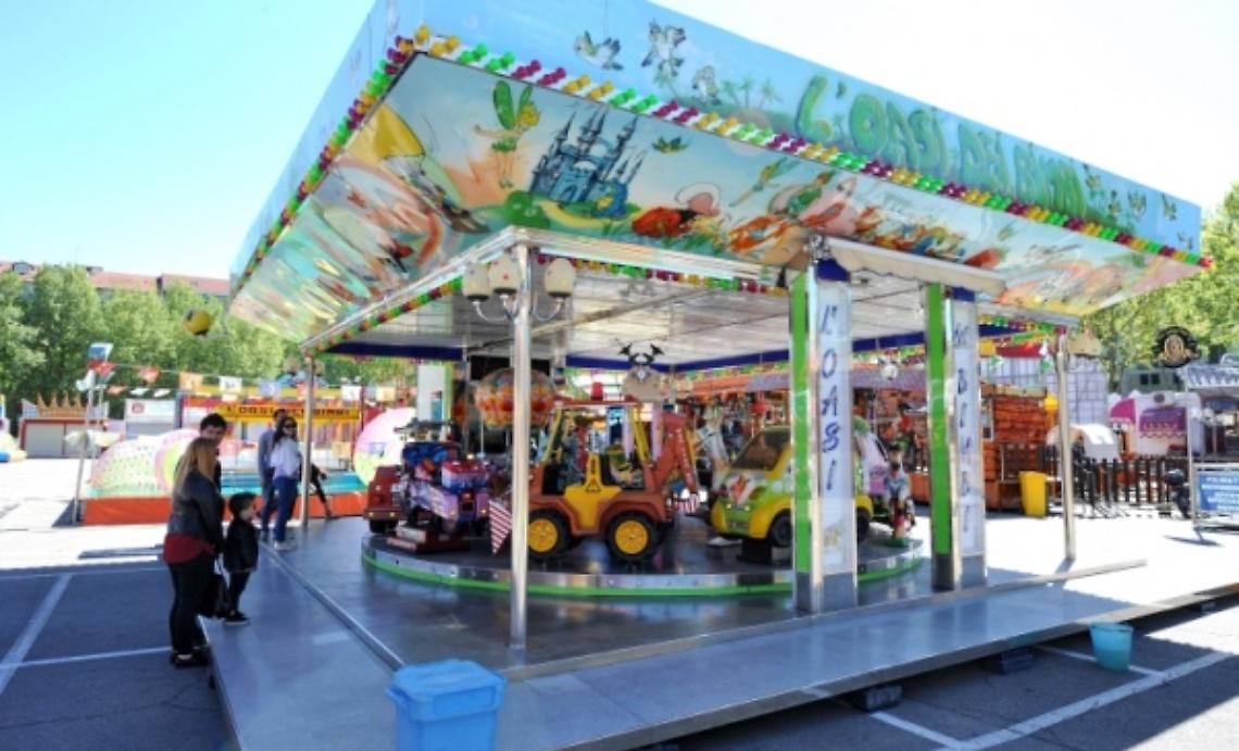 E' tornato il luna park in piazza del Palio