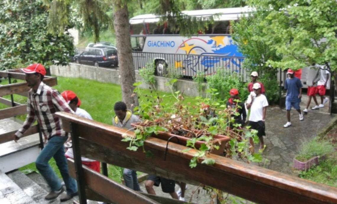 Profughi a Villa Chiara di Montiglio, sindaco contrario