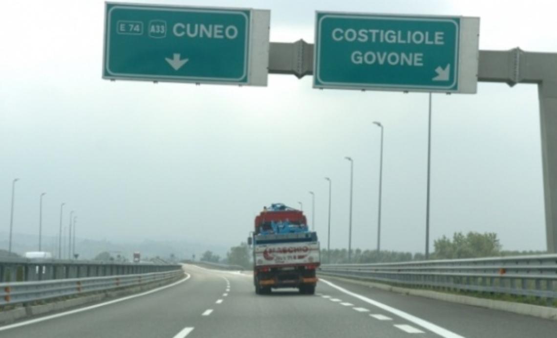 Autostrada Asti-Cuneo, senza tunnel sar&agrave; in economia