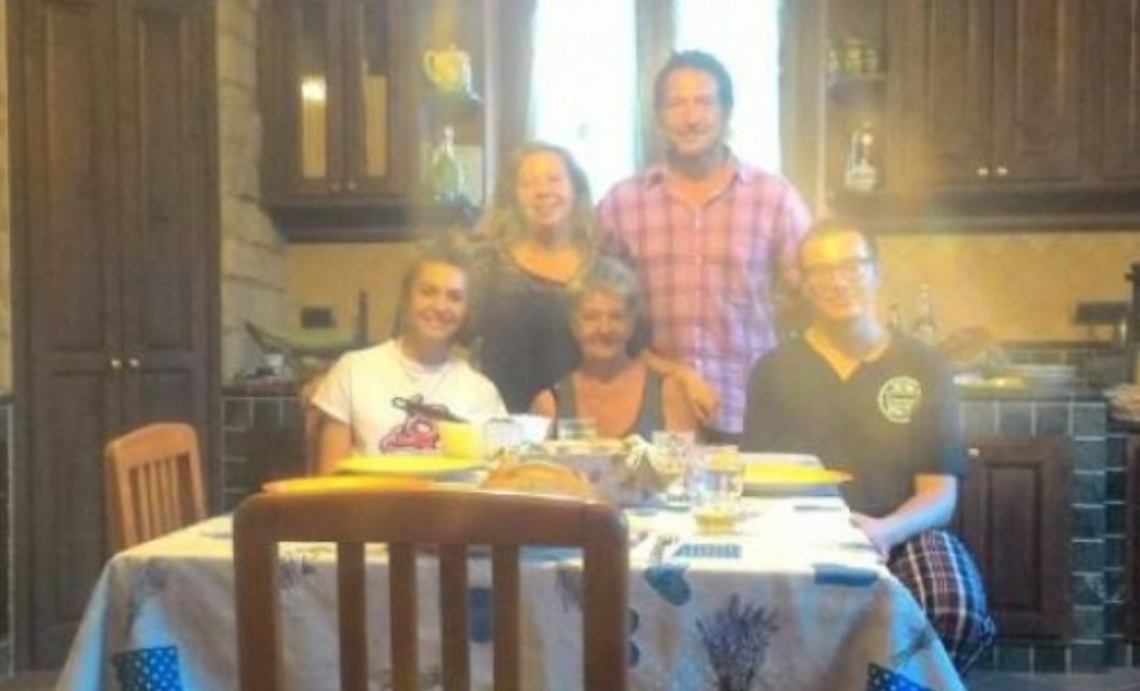 Dormiva in auto, ora &egrave; ospitata da una famiglia