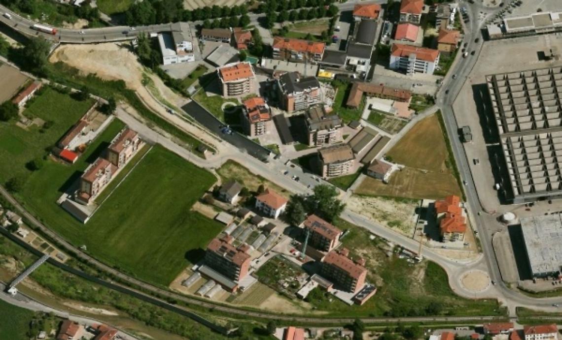 In via Ecclesia rotonda e collegamento con il cavalcavia