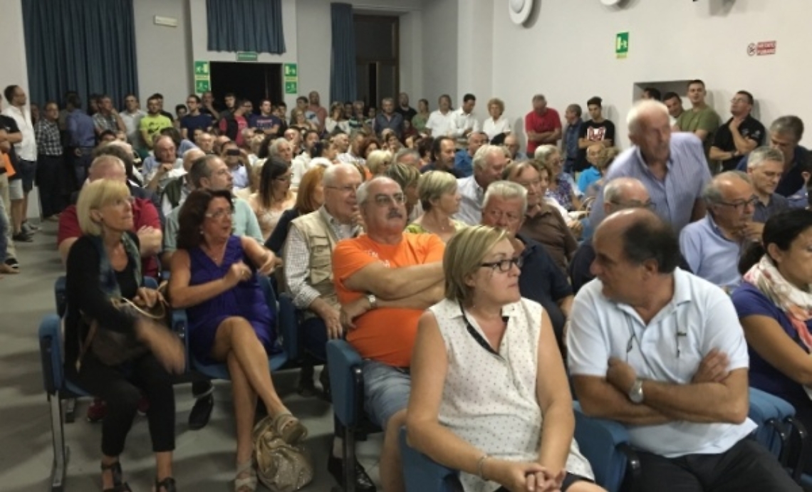 Motocross: braccio di ferro tra s&igrave; e no