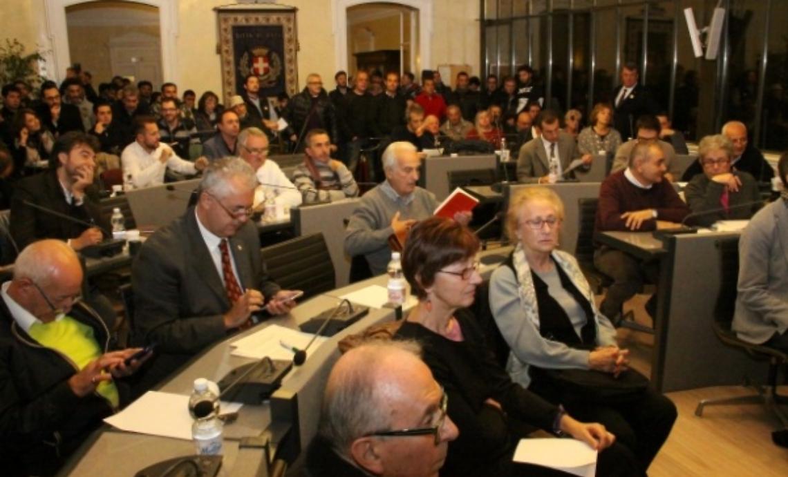 Asti: &laquo;Superiamo i campi nomadi&raquo;, ma i soldi?