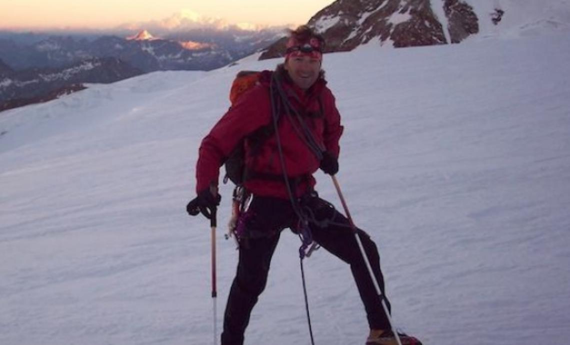 E' l'astigiano Umberto Cerri a scavare a Farindola