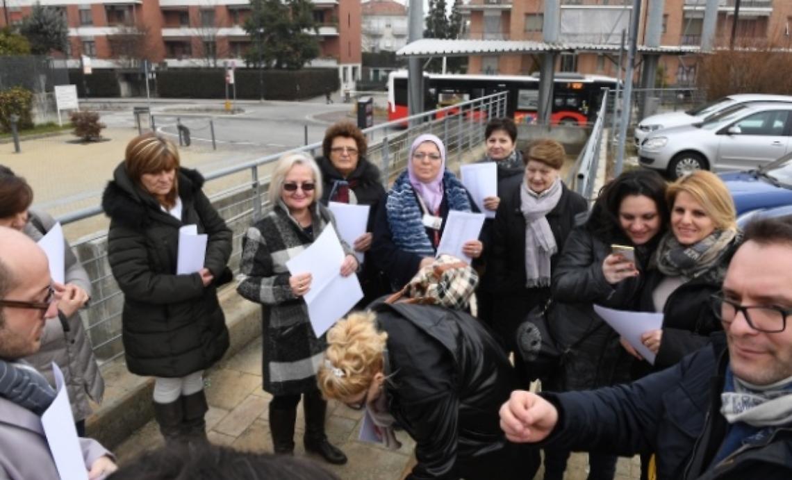 I badanti all'Asl: &laquo;Lasciateci lavorare&raquo;