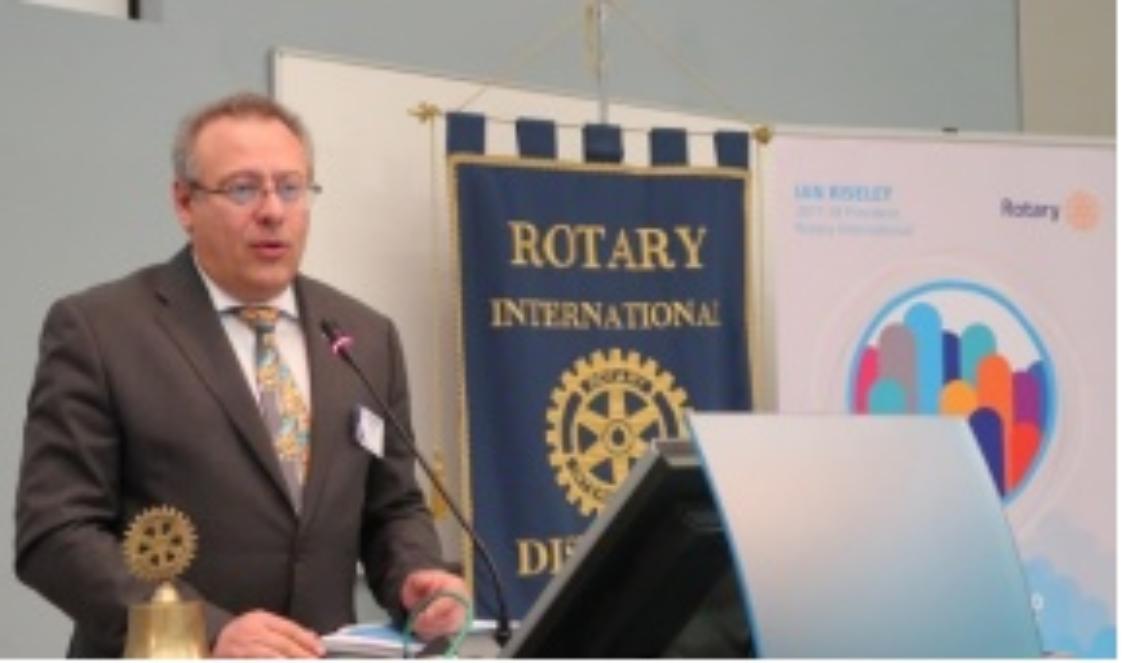 Futuri dirigenti Rotary con il nuovo Governatore