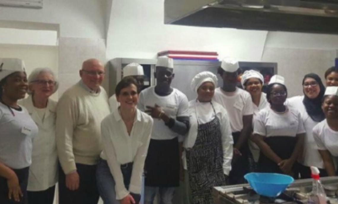 "Puccia" stellata nella cucina dei profughi