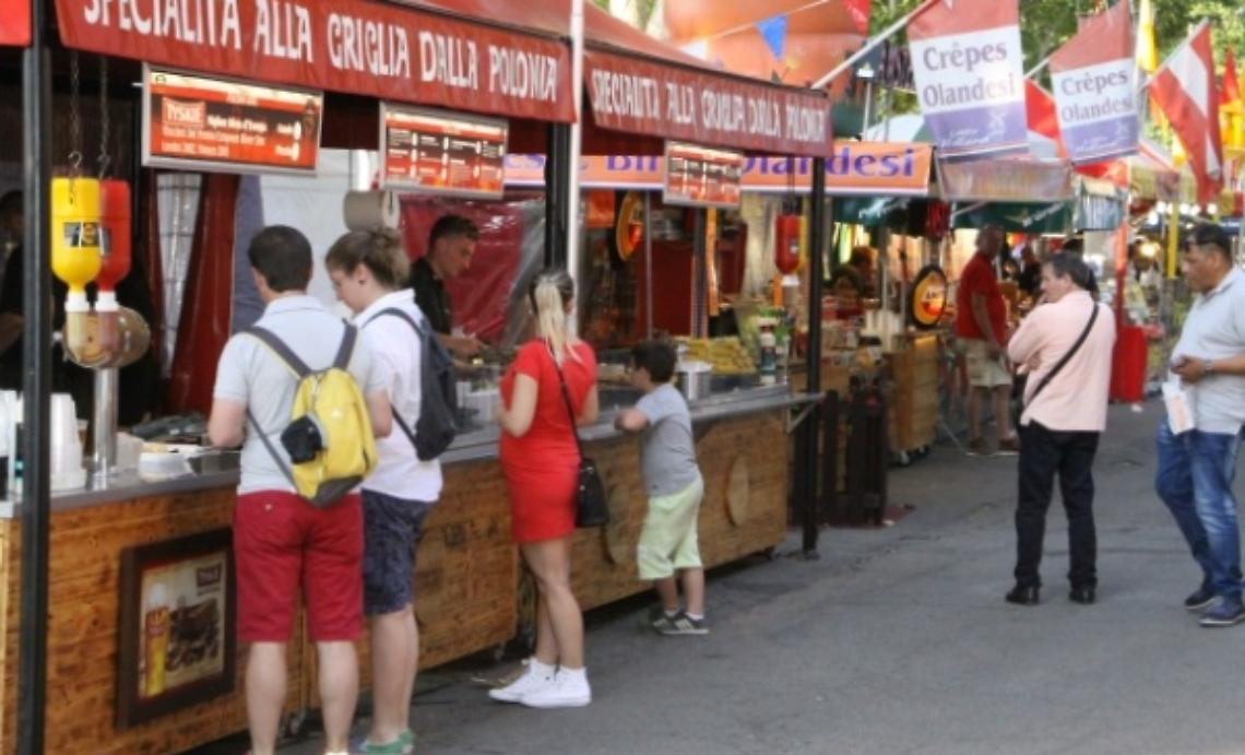 Asti, via "all'abbuffata" dell'Europa in Festa