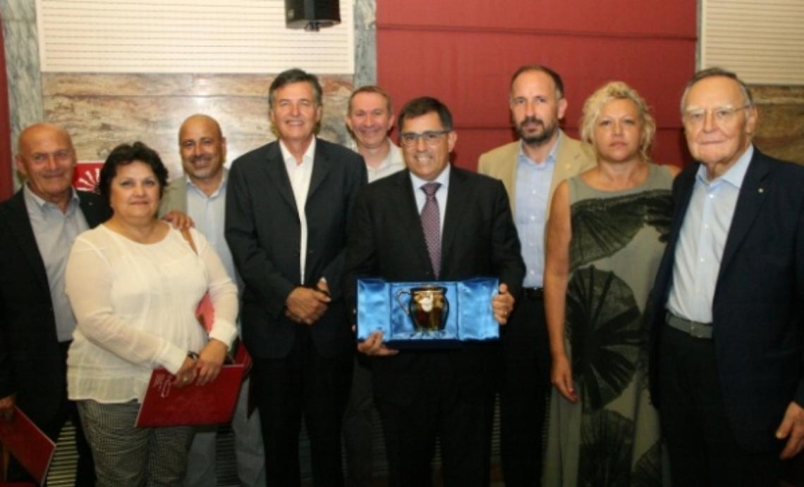 Alla Douja anche il meglio dei vini piemontesi