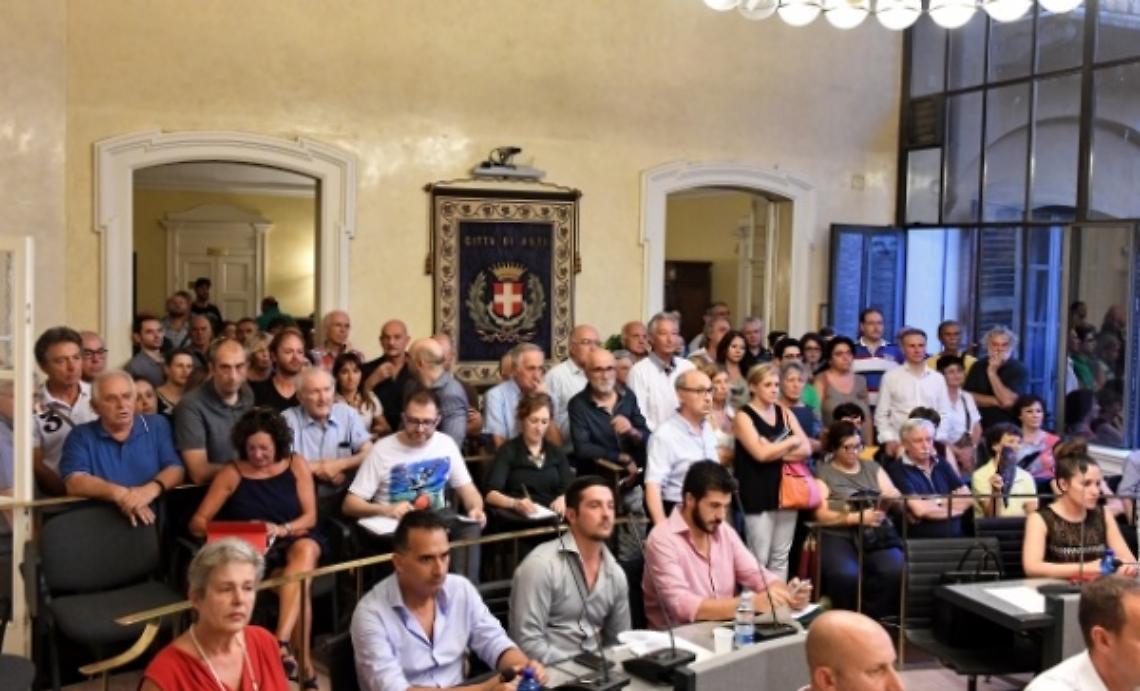 I cittadini: &laquo;Fermate la Coop all'Oasi&raquo;