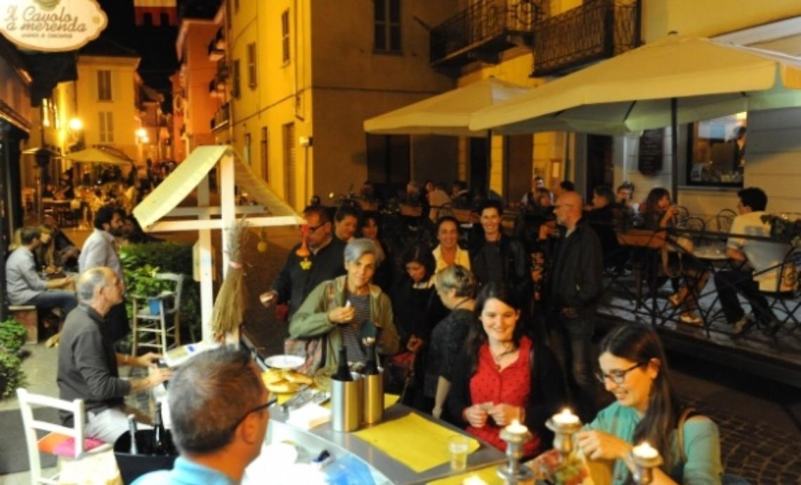 Nel centro citt&agrave; a caccia di vini, piatti tipici e cocktail
