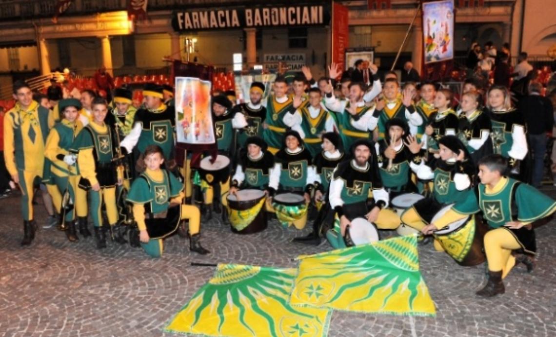 Questa sera 12 gruppi si sfidano al Paliotto