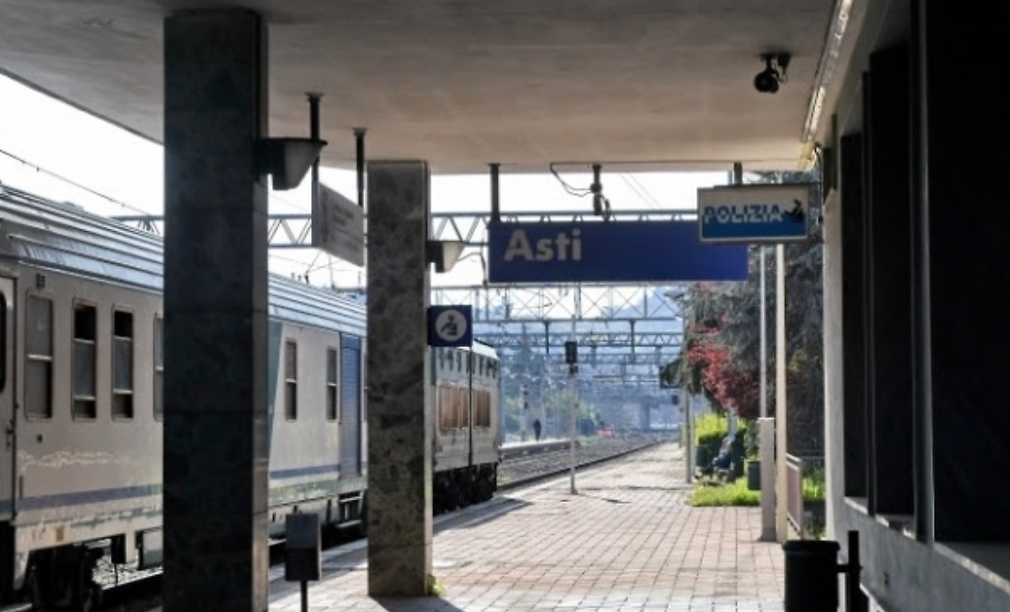 stazione asti