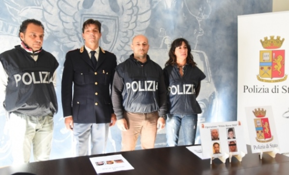 Smantellata dalla polizia banda di spacciatori tunisini