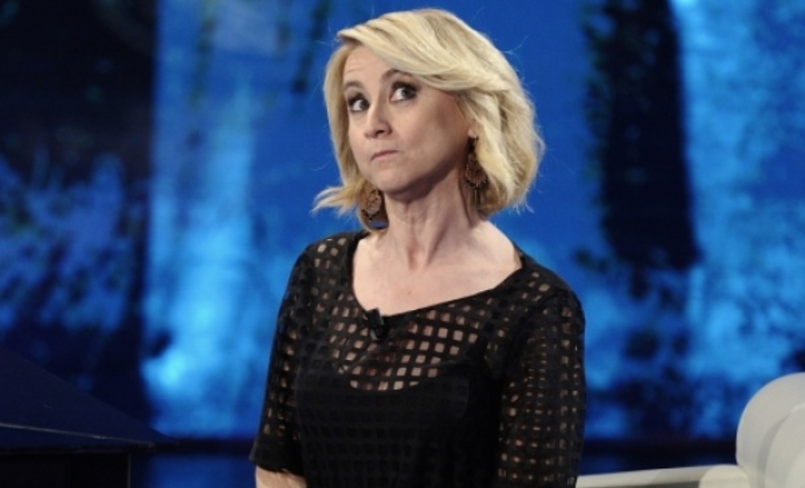 Anche Luciana Littizzetto dona "un pasto caldo"