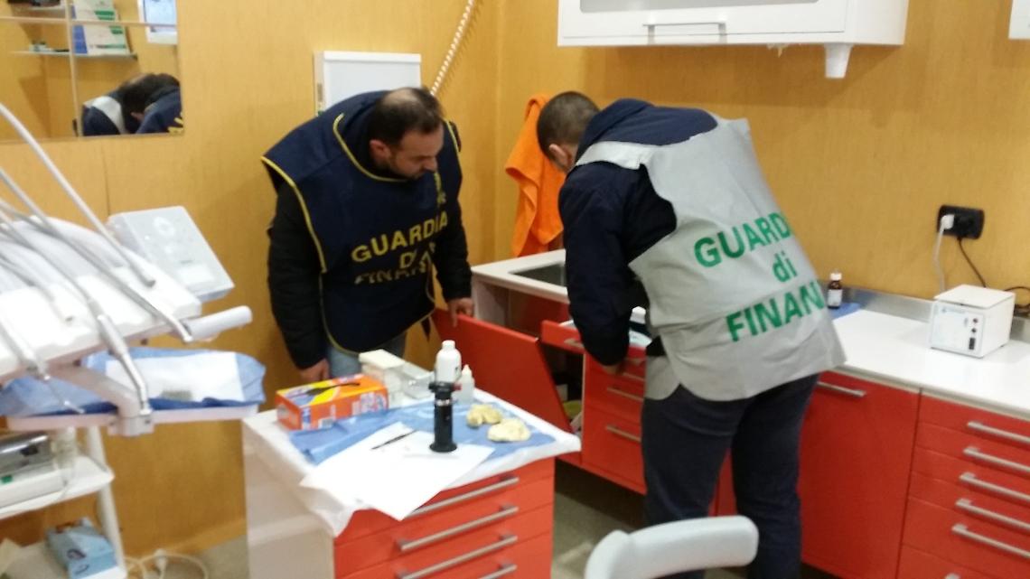 falsi-dentisti_caserta-2